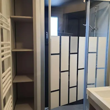 4-6 Pers-piscine Chauffée-150m Chalet *