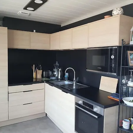 4-6 Pers-piscine Chauffée-150m Chalet *