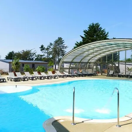 4-6 Pers-piscine Chauffée-150m Jullouville-les-Pins